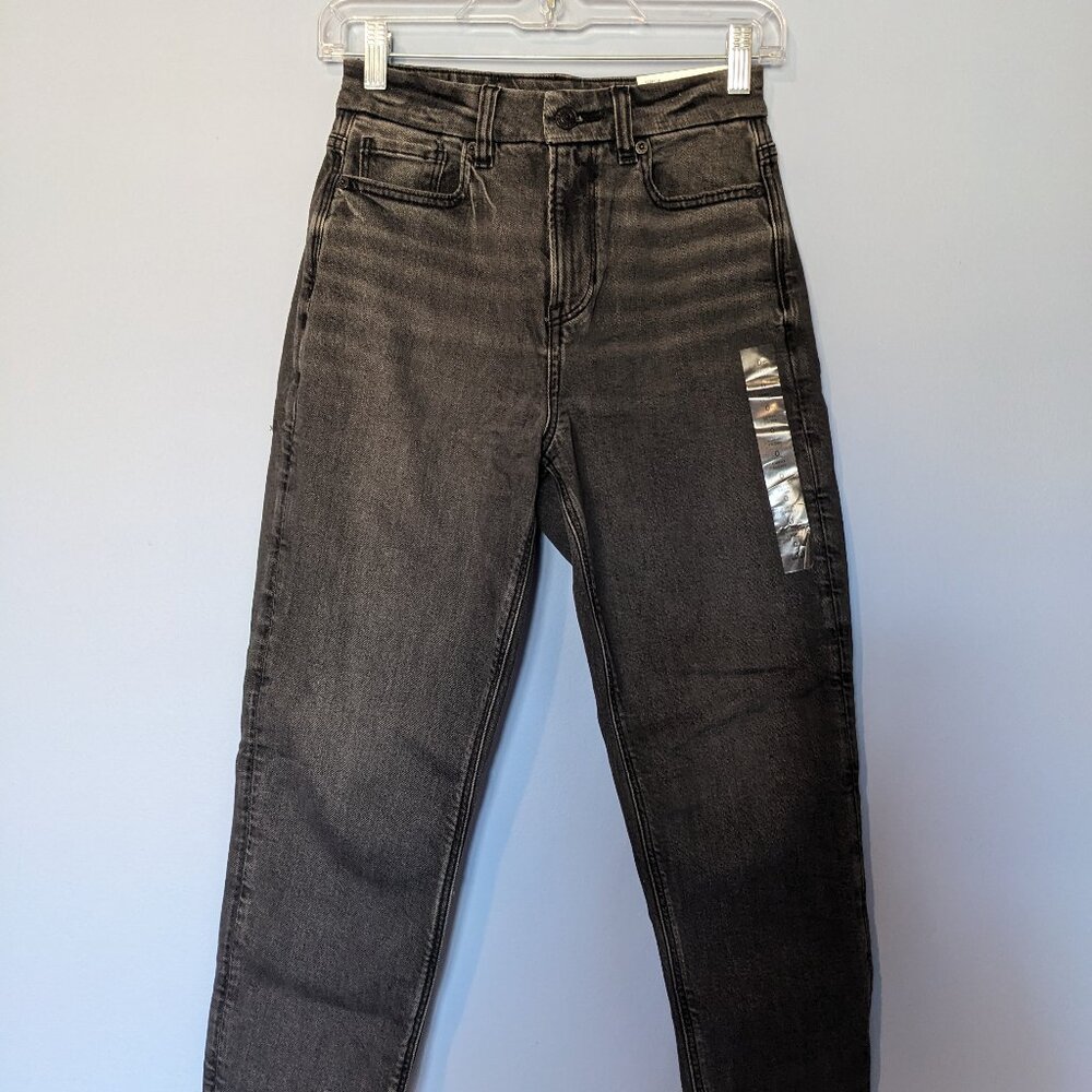 America Eagle Stretch Curvy Mom Jeans